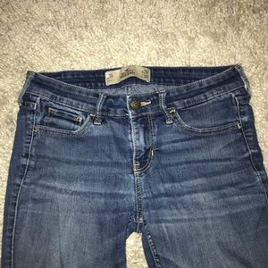 Hollister Super Skinny Jeans